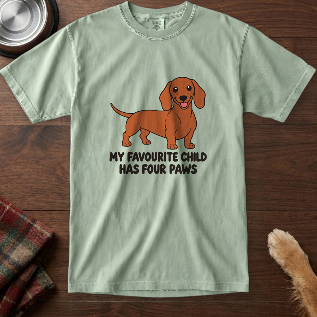 pick12v3:my-favourite-child-has-four-paws-dachshund-t-shirt:Bay